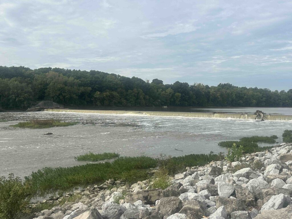 Independence dam